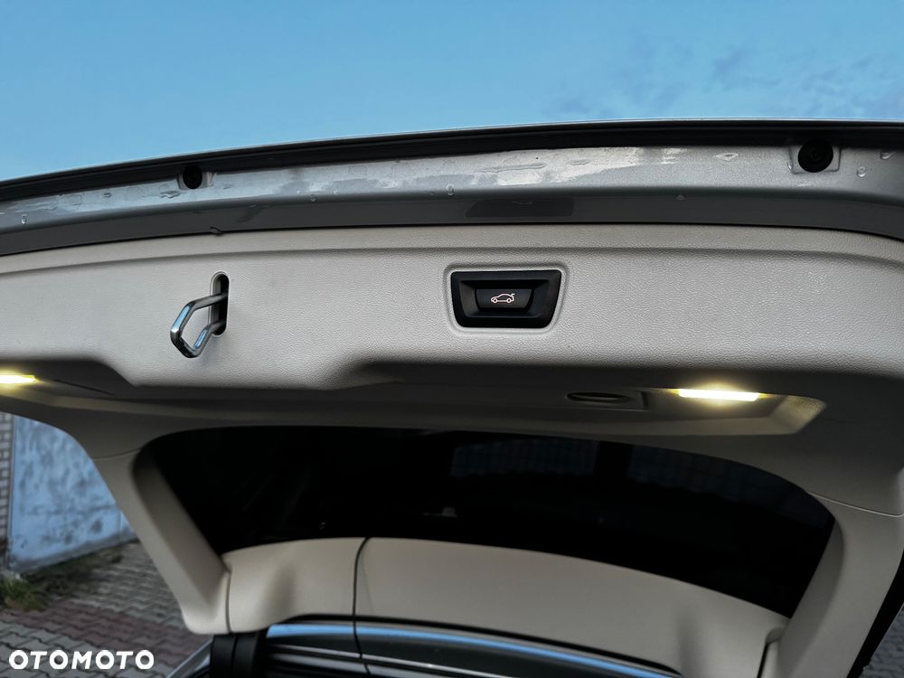 BMW Seria 3 318d Advantage - 12