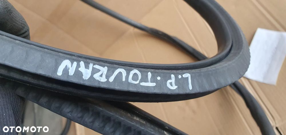 Uszczelka drzwi lewy przód przednia lewa VW Touran 1T0867911D - 7