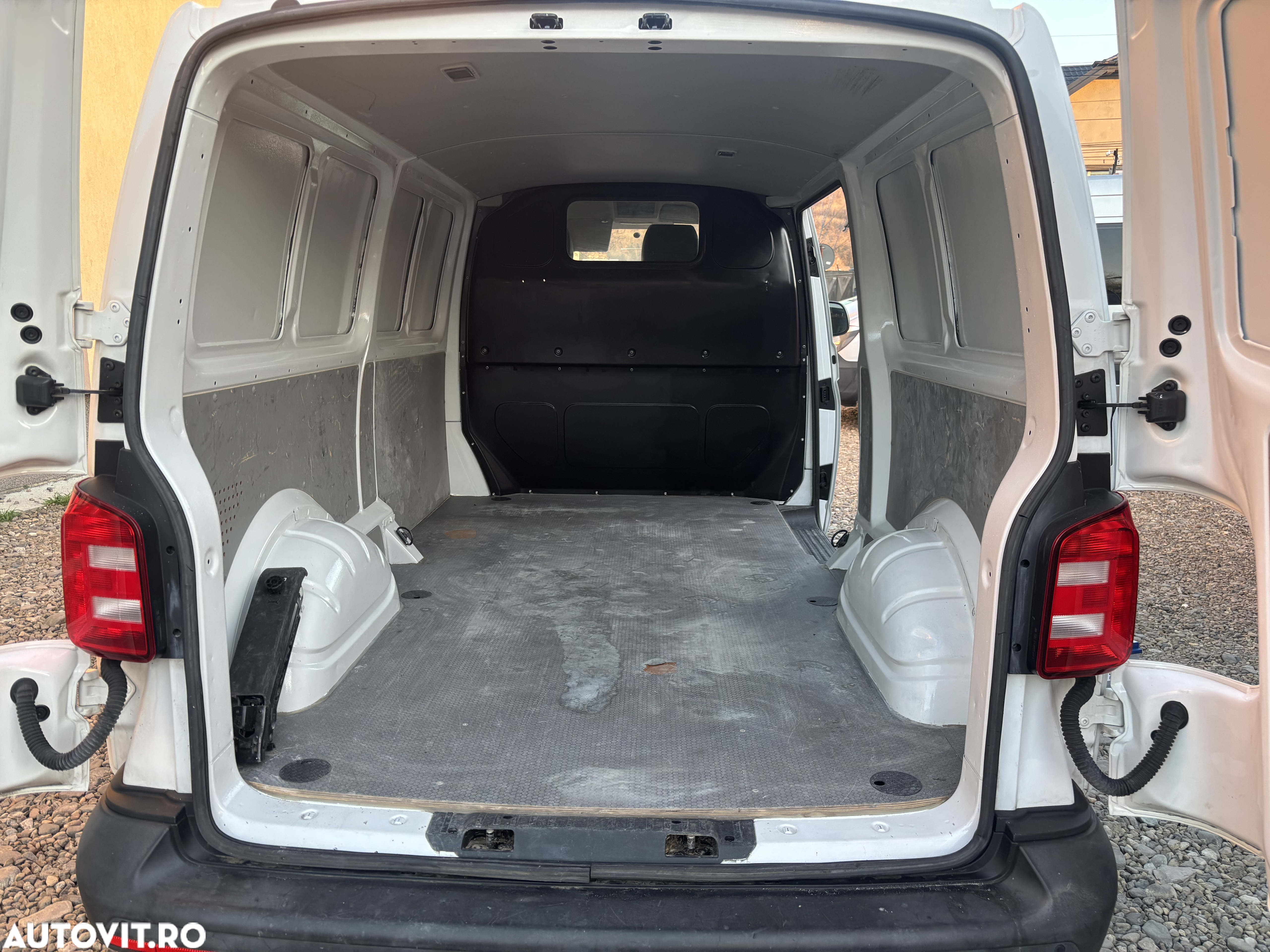 Volkswagen TRANSPORTER - 8