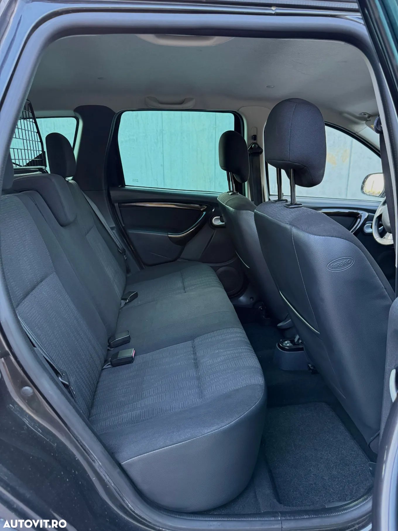 Dacia Duster dCi 110 FAP 4x2 Laureate - 14
