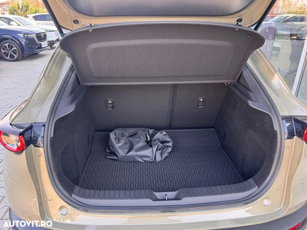 Mazda CX-30 e-SKYACTIV G140 MHEV Center-Line - 9