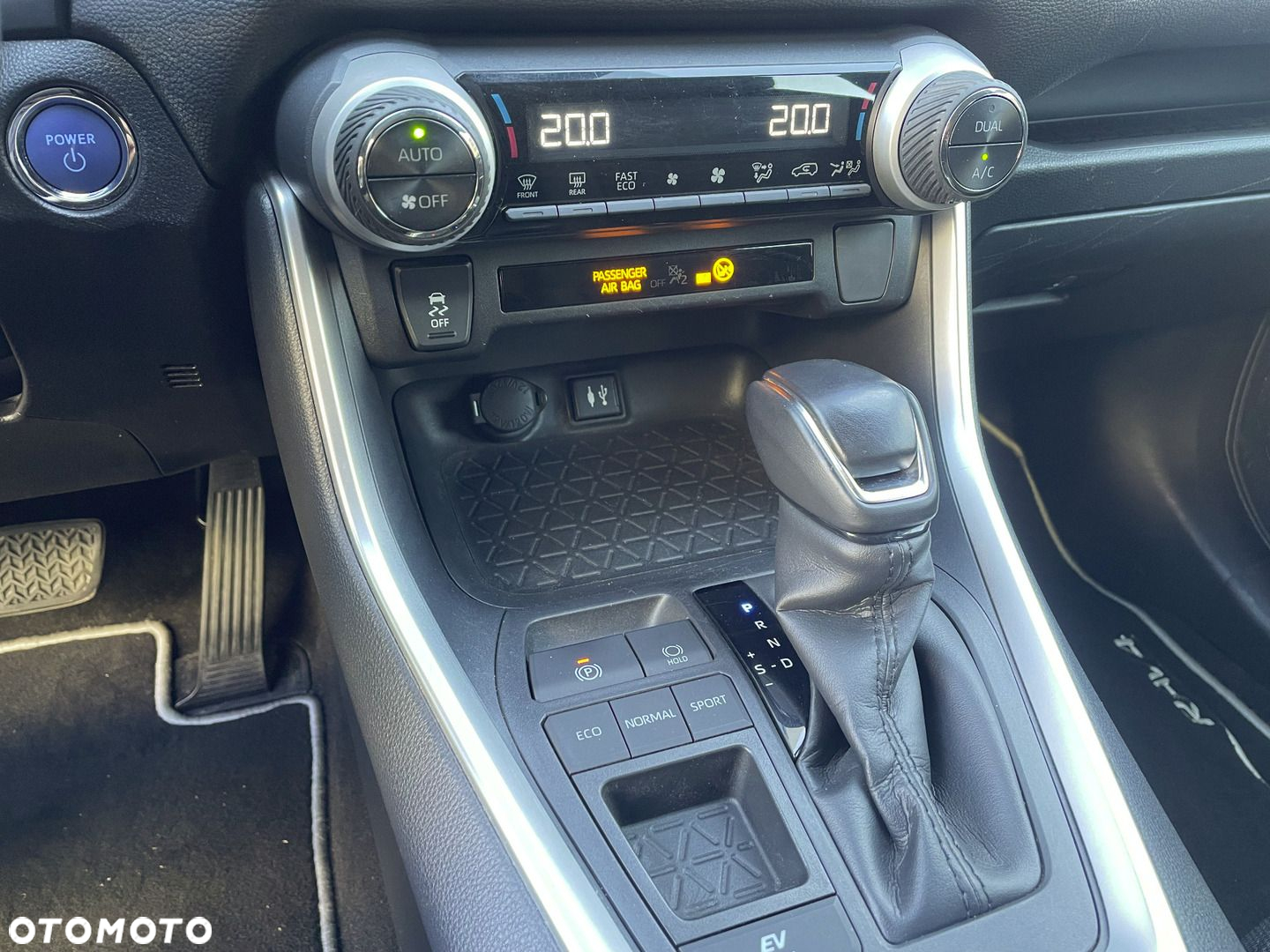 Toyota RAV4 - 19