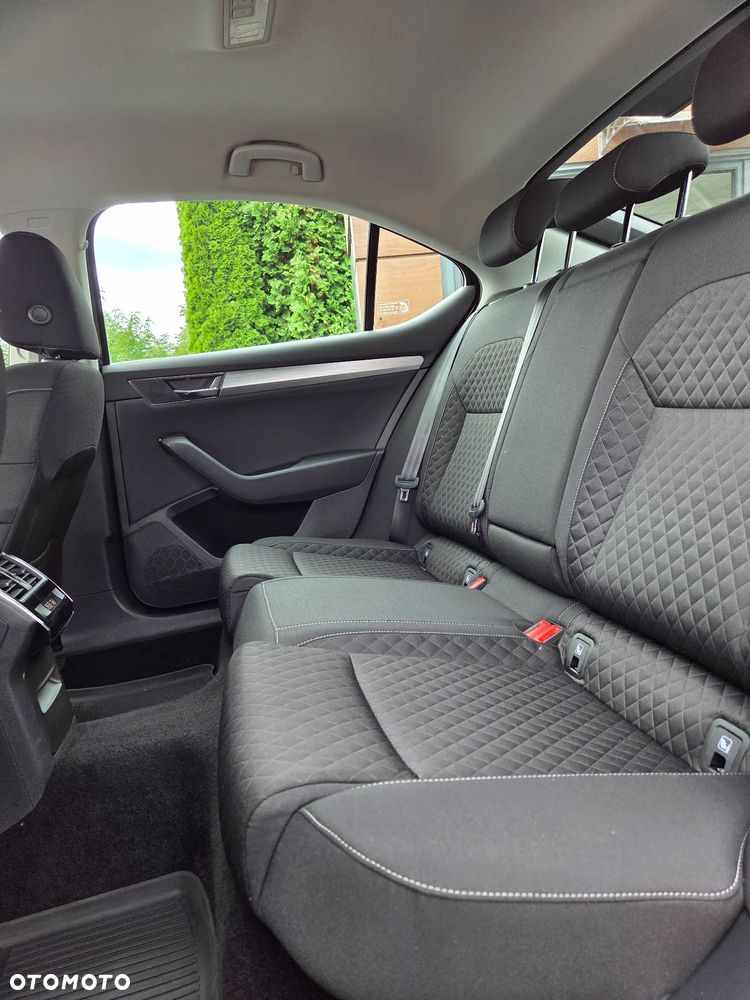 Skoda Superb 2.0 TDI 4x4 Ambition DSG - 22