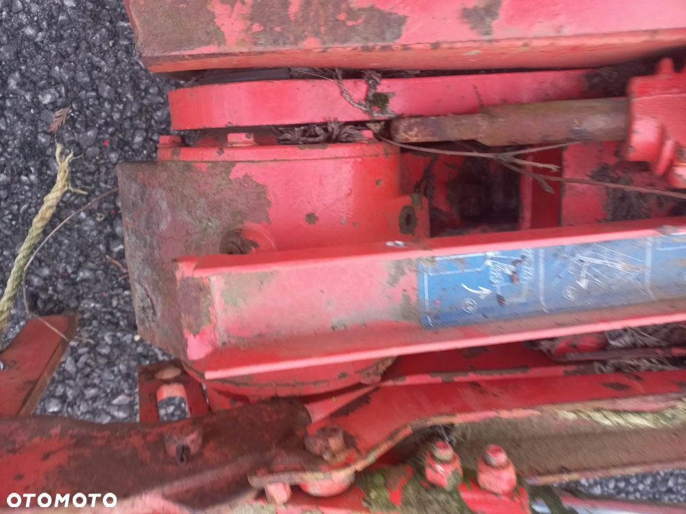 Części do kosiarki KUHN GMD 600 listwa ,koła zębate,przekładnia,rama,osłona - 6