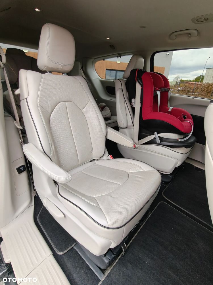Chrysler Pacifica - 21