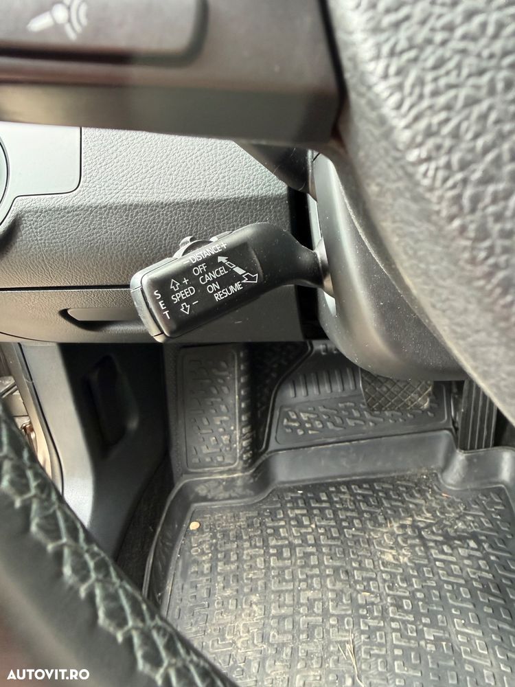 Volkswagen Passat 2.0 TDI 4Motion DPF DSG Comfortline - 13