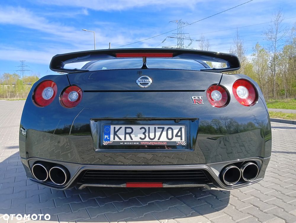Nissan GT-R Black Edition - 9