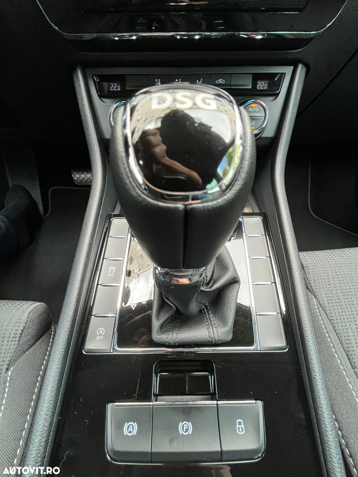 Skoda Superb 2.0 TDI DSG Ambition - 23