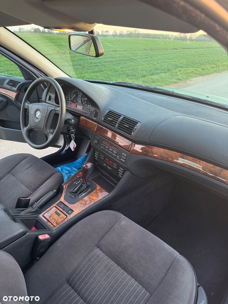 BMW Seria 5 - 26