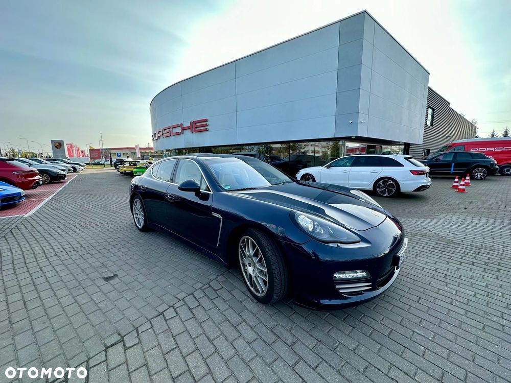 Porsche Panamera 4S - 17