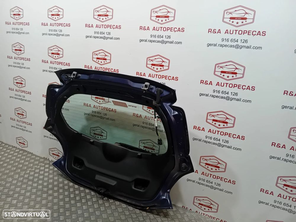 Tampa da Mala Peugeot 208 - 8