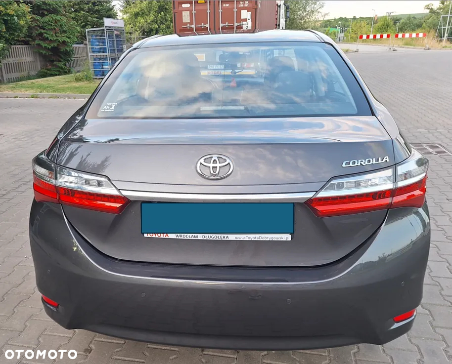 Toyota Corolla 1.6 Classic Plus - 3