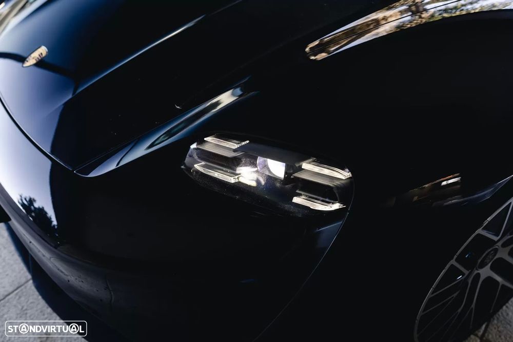 Porsche Taycan Standard - 34