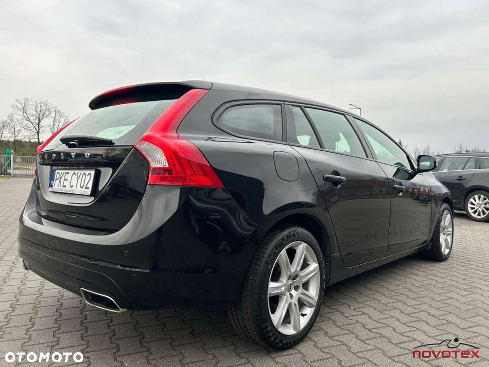 Volvo V60 T3 Momentum - 2