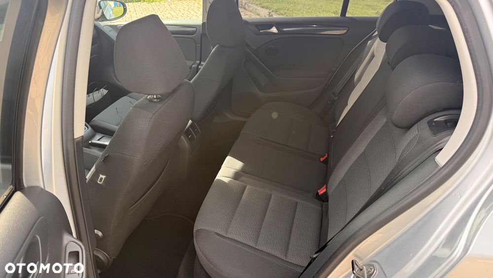 Volkswagen Golf 1.6 Highline - 17