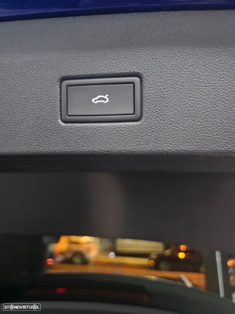 VW T-Roc 2.0 TDI R-Line DSG - 44