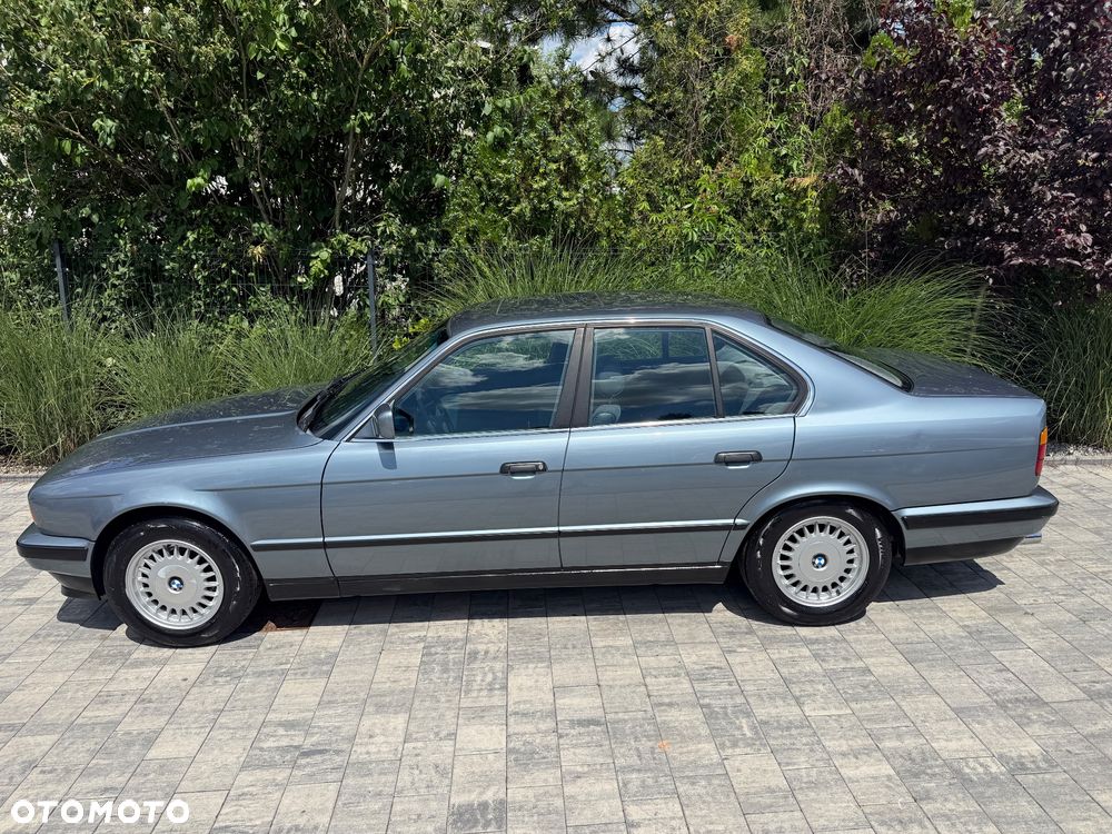 BMW Seria 5 525i - 26
