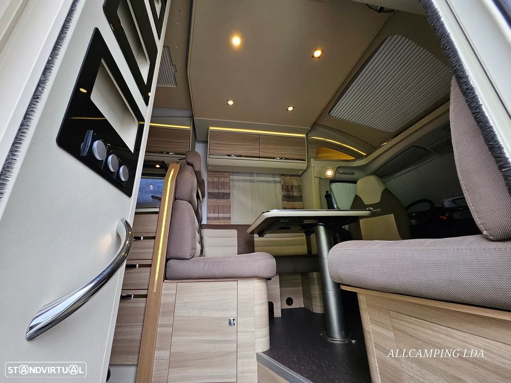 Adria Matrix M670SBC 50 YEARS 5 LUGARES DE LIVRETE CAMA CENTRAL + BASCULANTE - 51