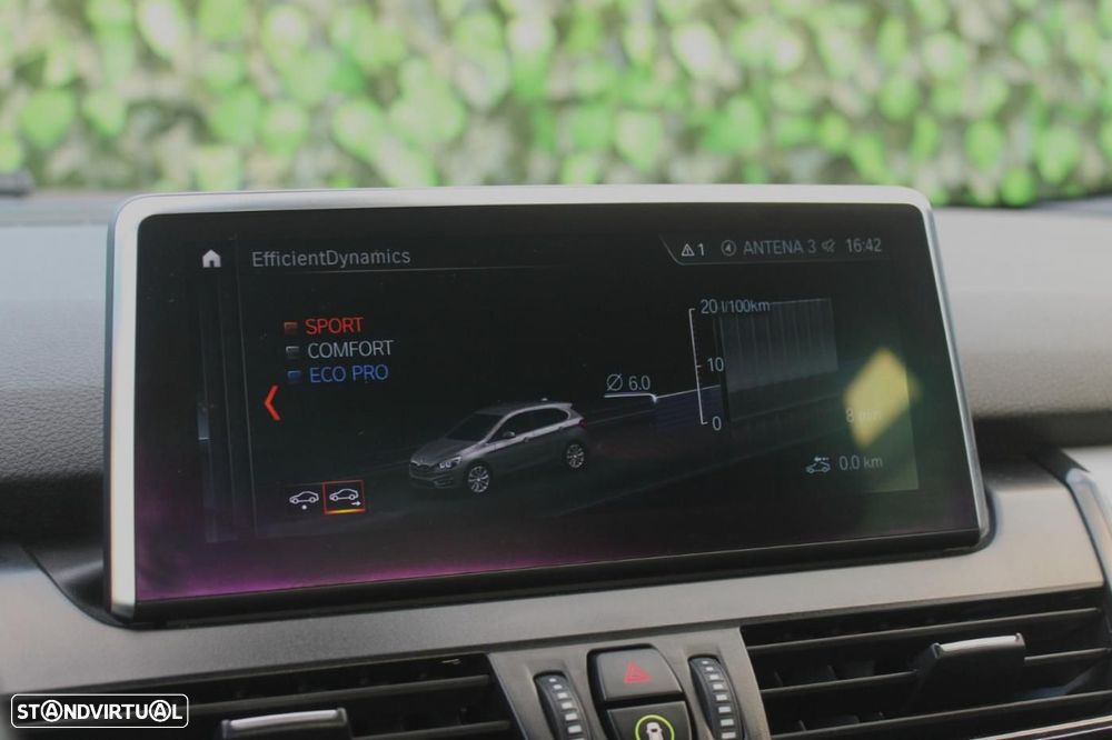 BMW 216 Active Tourer d Advantage Auto - 28