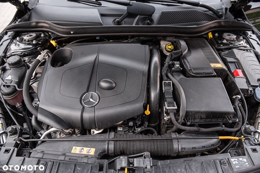 Mercedes-Benz GLA 200 (CDI) d 4Matic 7G-DCT AMG Line - 34