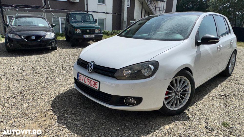 Volkswagen Golf - 1