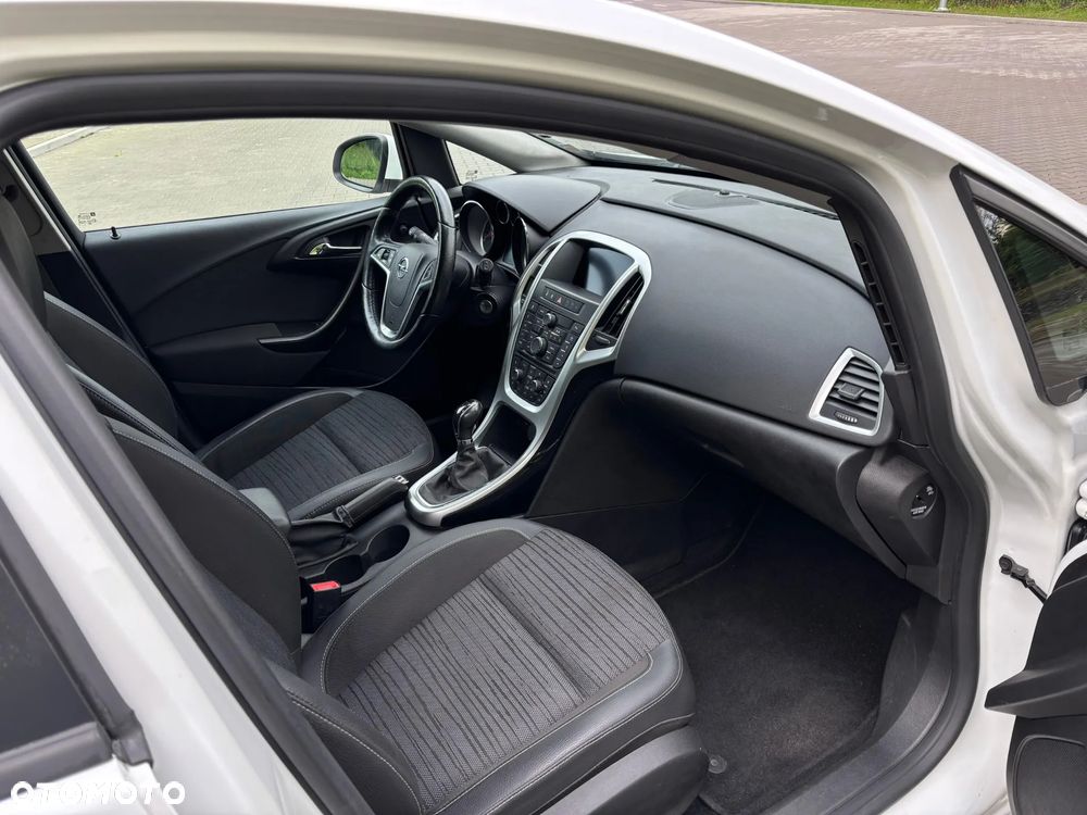 Opel Astra 1.4 Turbo - 5
