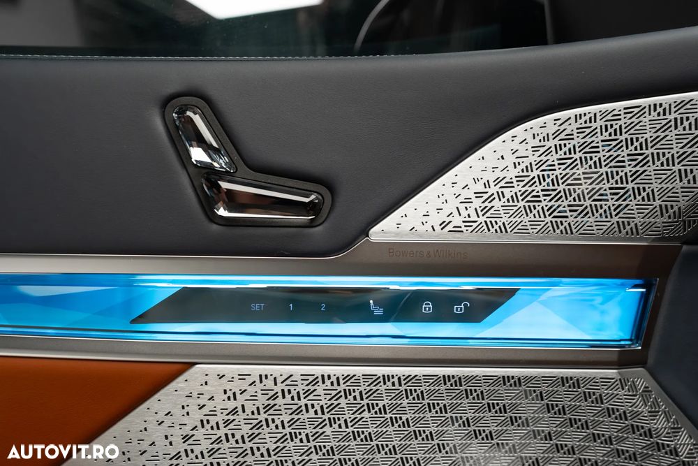 BMW i7 - 22