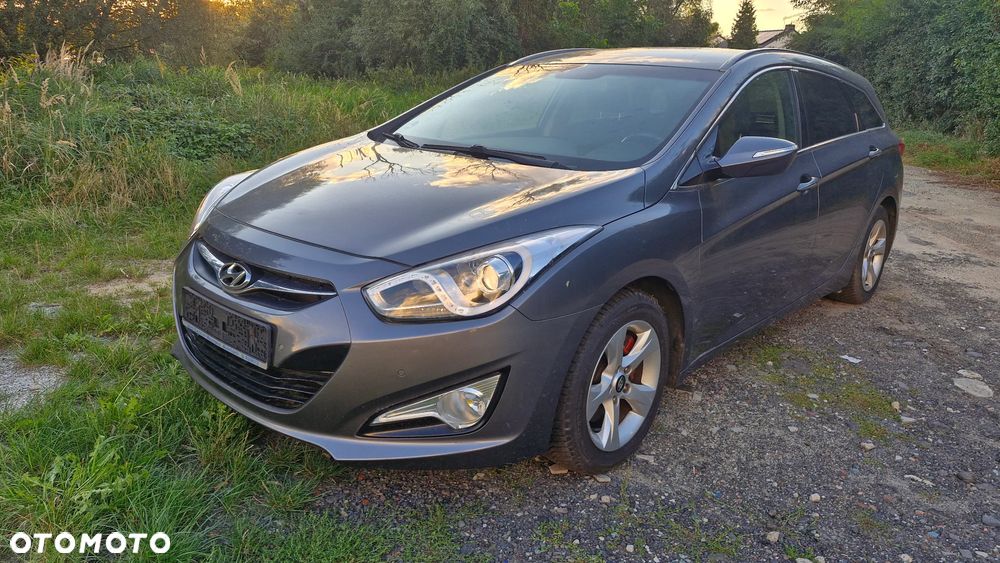 Hyundai i40 2.0 GDI Comfort + - 25