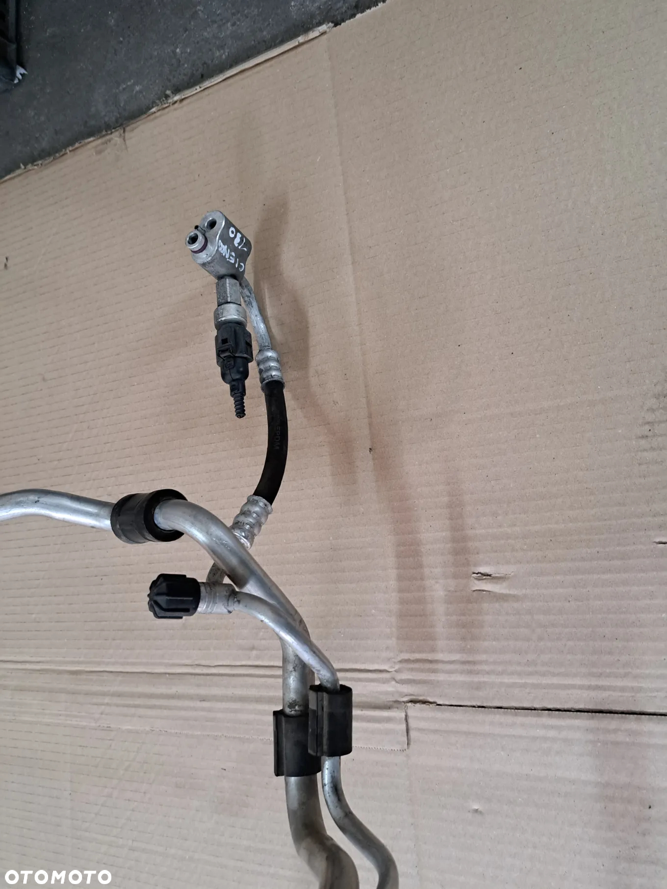 Audi A38P lift przewody klimatyzacji rurki 1K0820741BD - 2