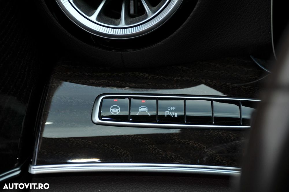 Mercedes-Benz CLS - 26