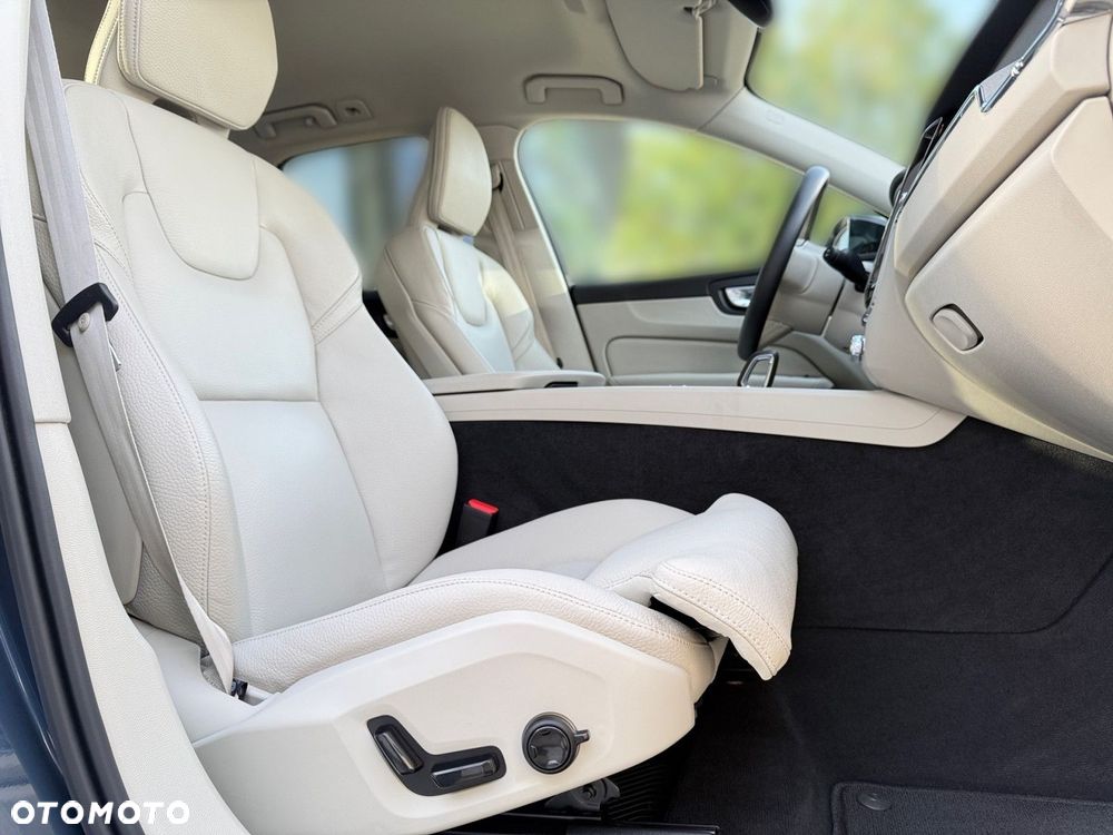 Volvo XC 60 - 26