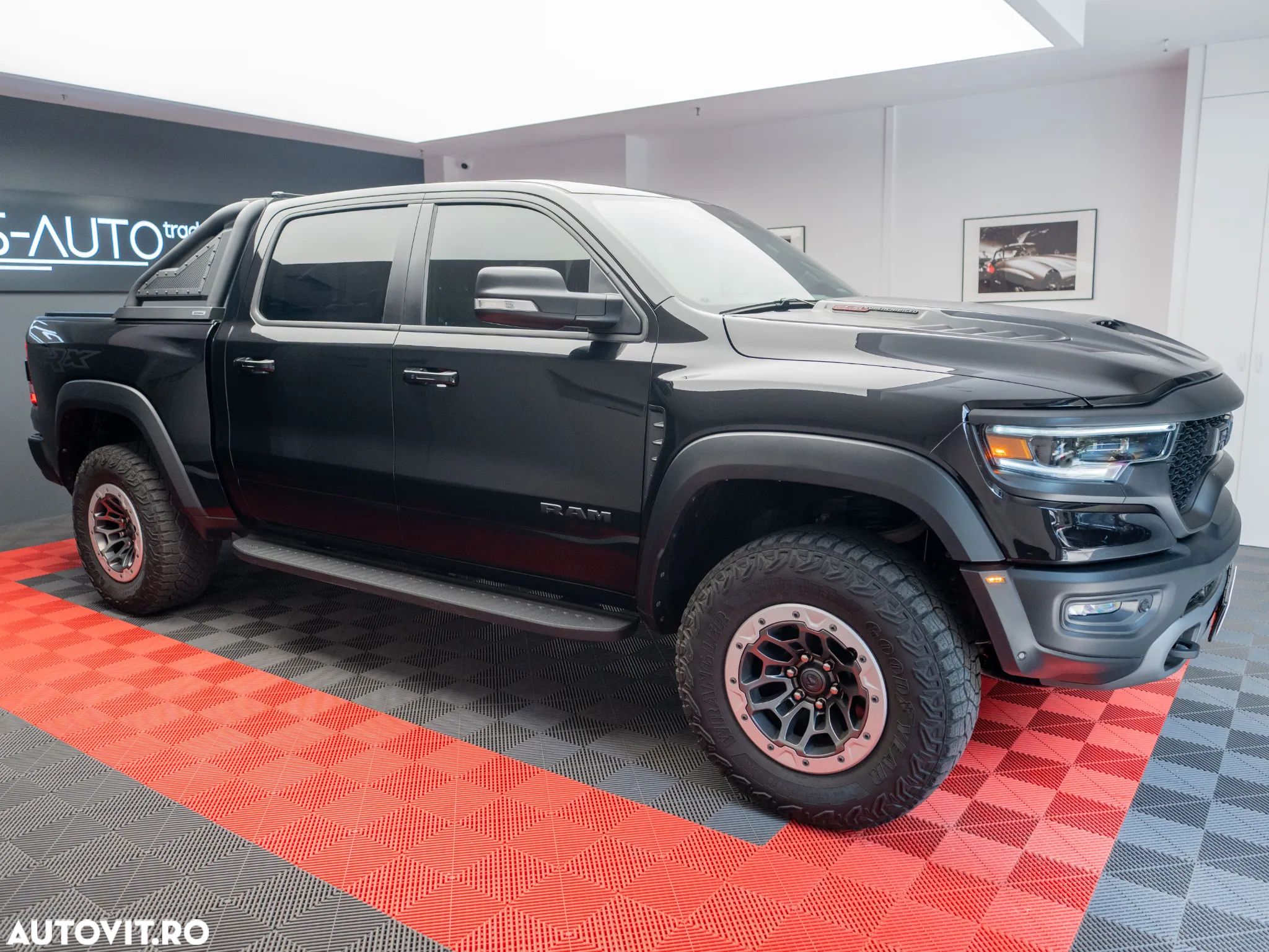 Dodge RAM - 1