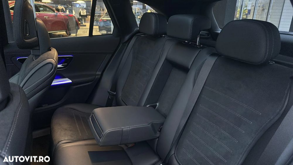 Mercedes-Benz GLC 300 e 4Matic 9G-TRONIC Edition AMG Line - 23