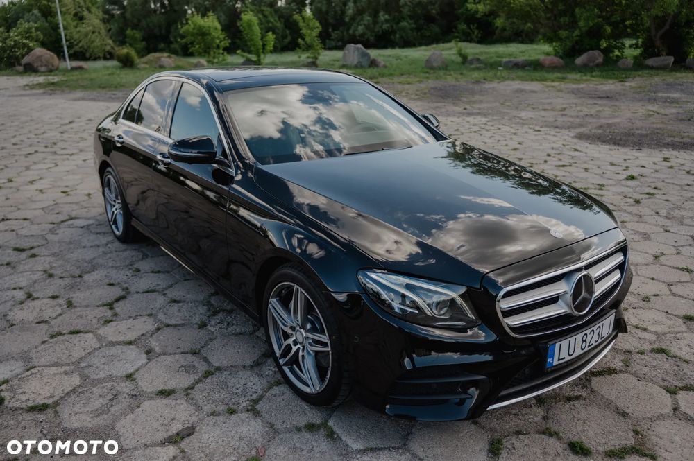 Mercedes-Benz Klasa E 220 d 4-Matic Business Edition 9G-TRONIC - 34