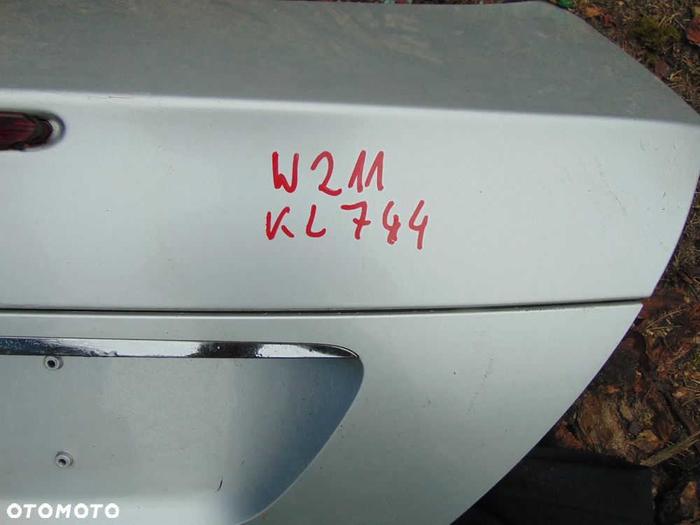Karoseria Mercedes w211 kod Lak 744 - 7