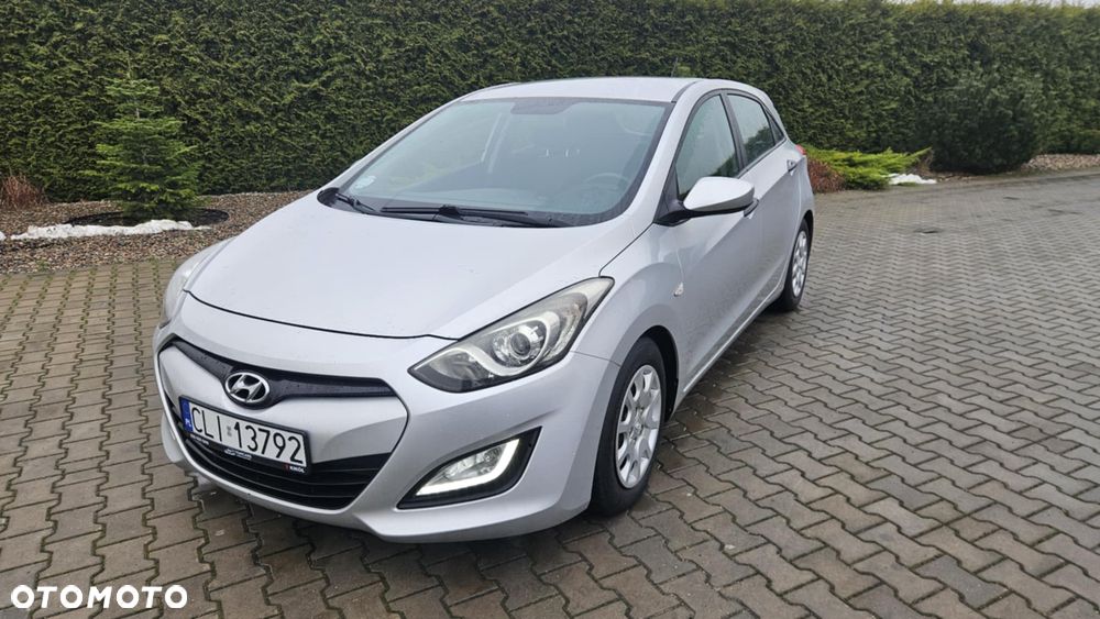 Hyundai i30 blue 1.6 CRDi Classic - 12
