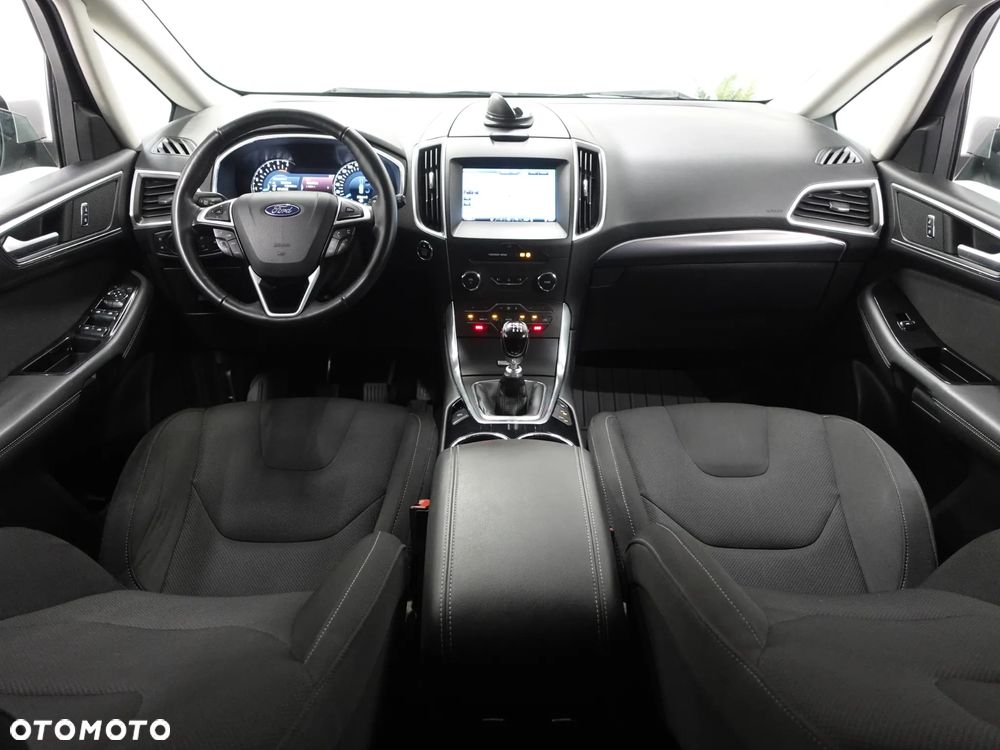 Ford S-Max 2.0 EcoBlue Titanium - 28