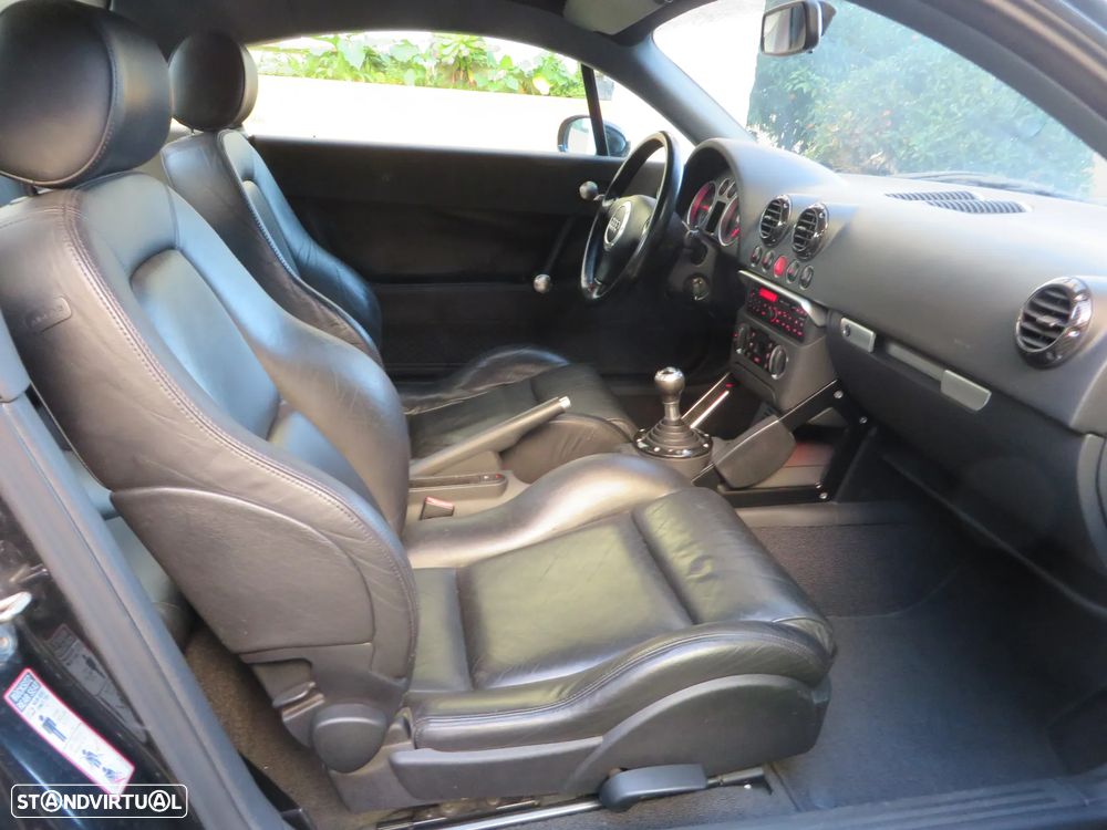 Audi TT Coupé 1.8 T - 24