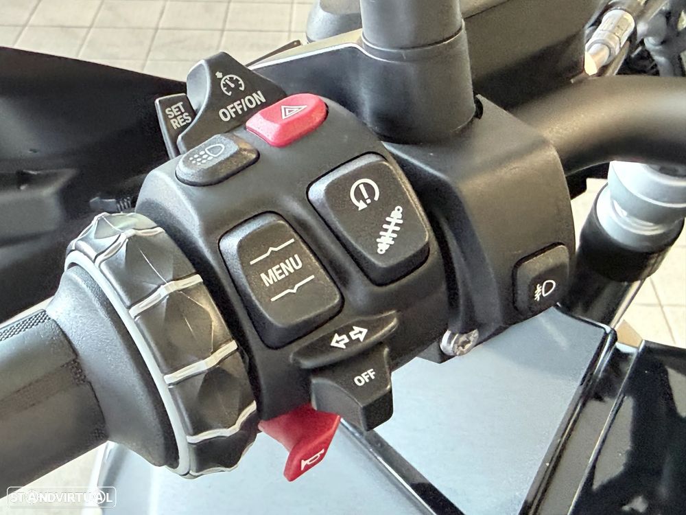 BMW R 1250 GS Adventure TRIPLE BLACK REBAIXADA - 7