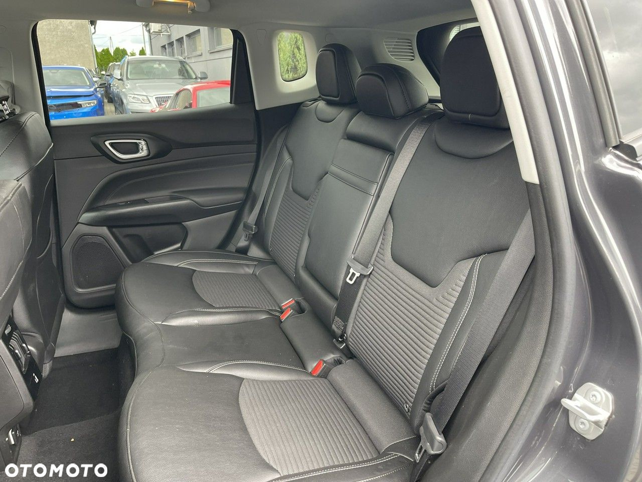 Jeep Compass 1.5 GSE T4 48V e-Hybrid Automatik Night Eagle - 10