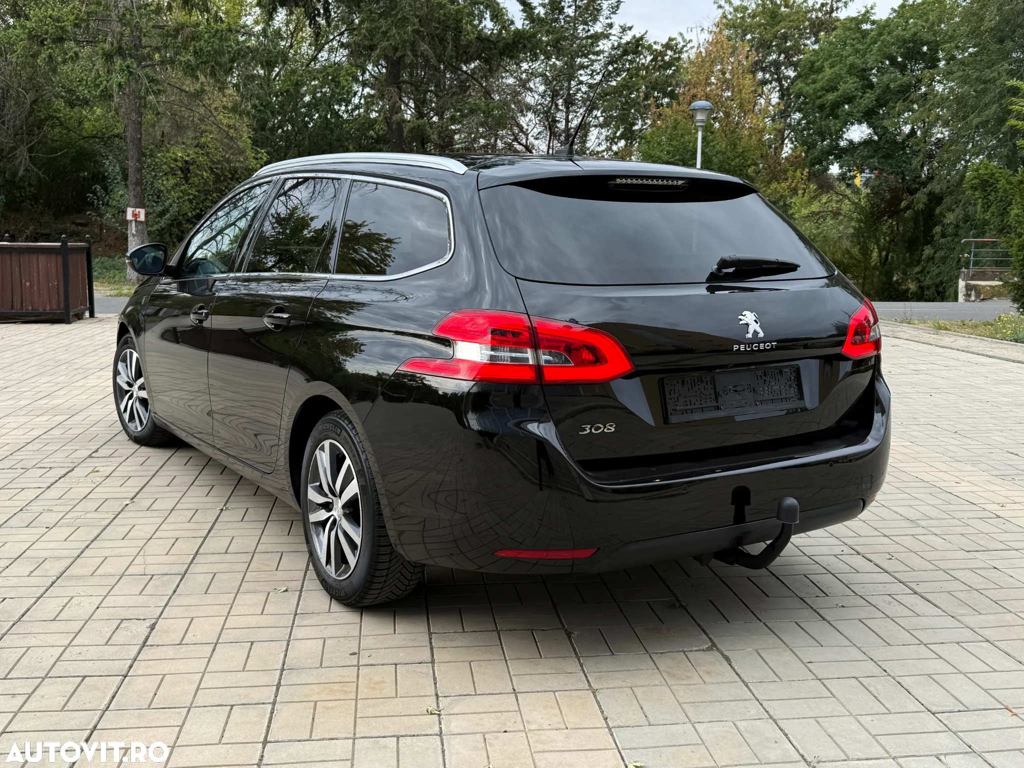 Peugeot 308 SW BlueHDi 130 Stop & Start Tech Edition - 14