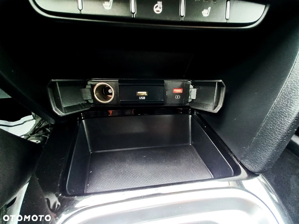 Kia Ceed 1.6 CRDi DCT Vision - 16