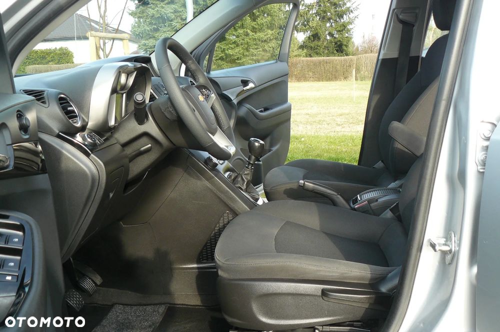 Chevrolet Orlando - 17