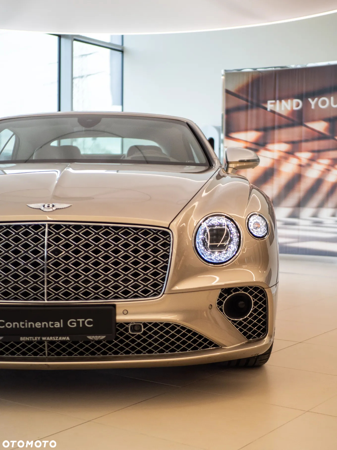 Bentley Continental GT New Convertible V8 Mulliner - 8