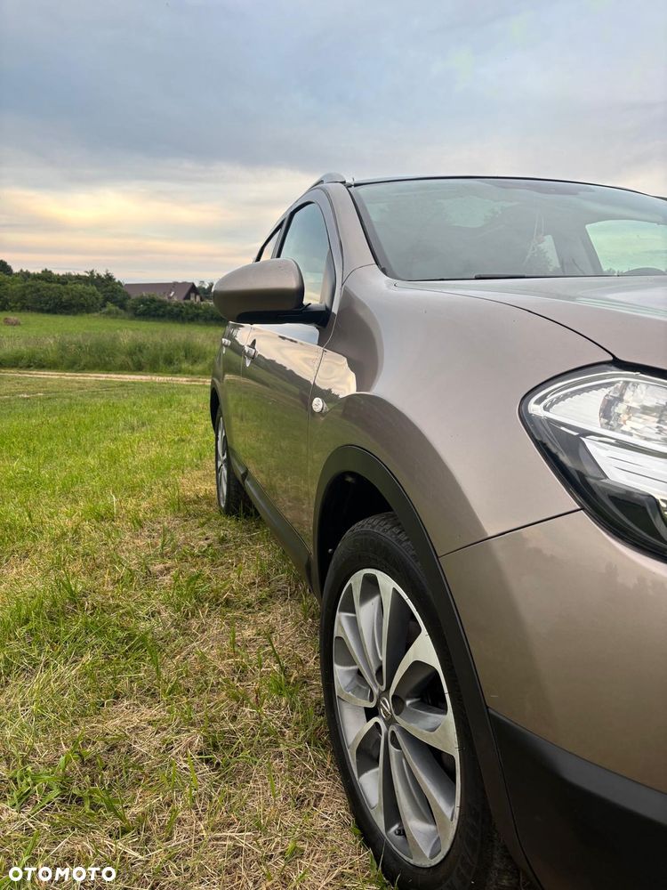 Nissan Qashqai 2.0 4x4 Lounge CVT - 4