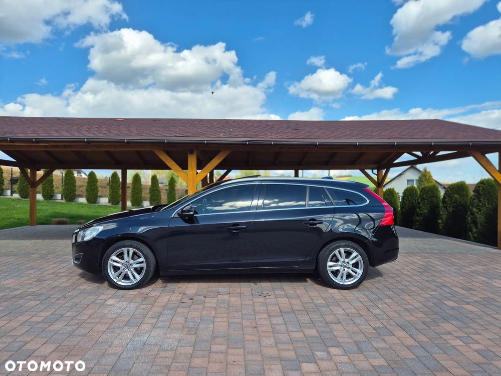 Volvo V60 D3 Summum - 9