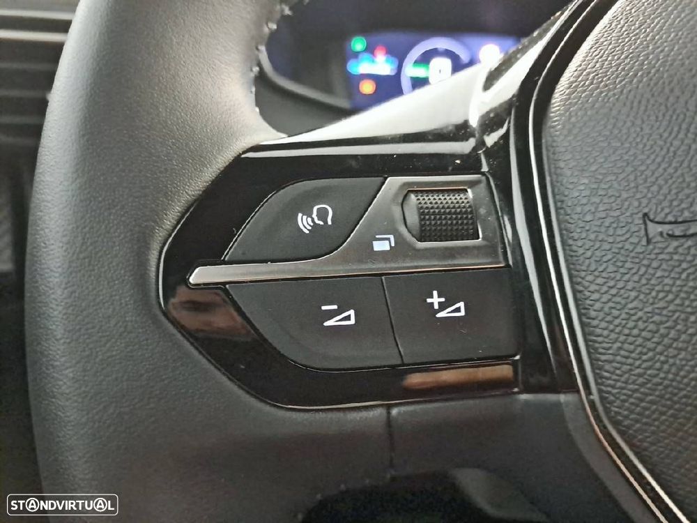 Peugeot e-2008 54 kWh Allure - 17