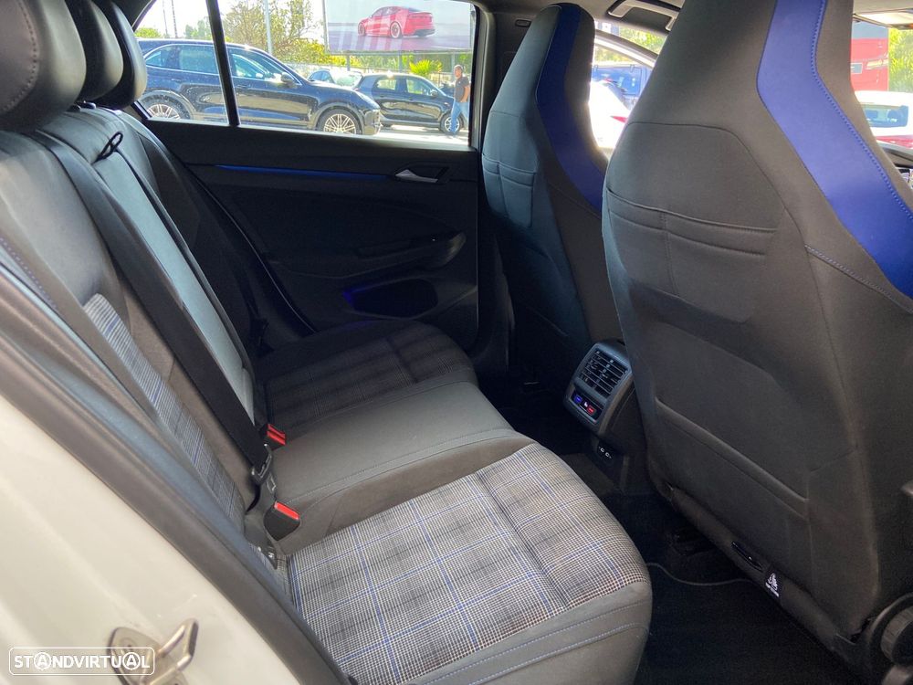 VW Golf 1.4 TSI GTE DSG - 44