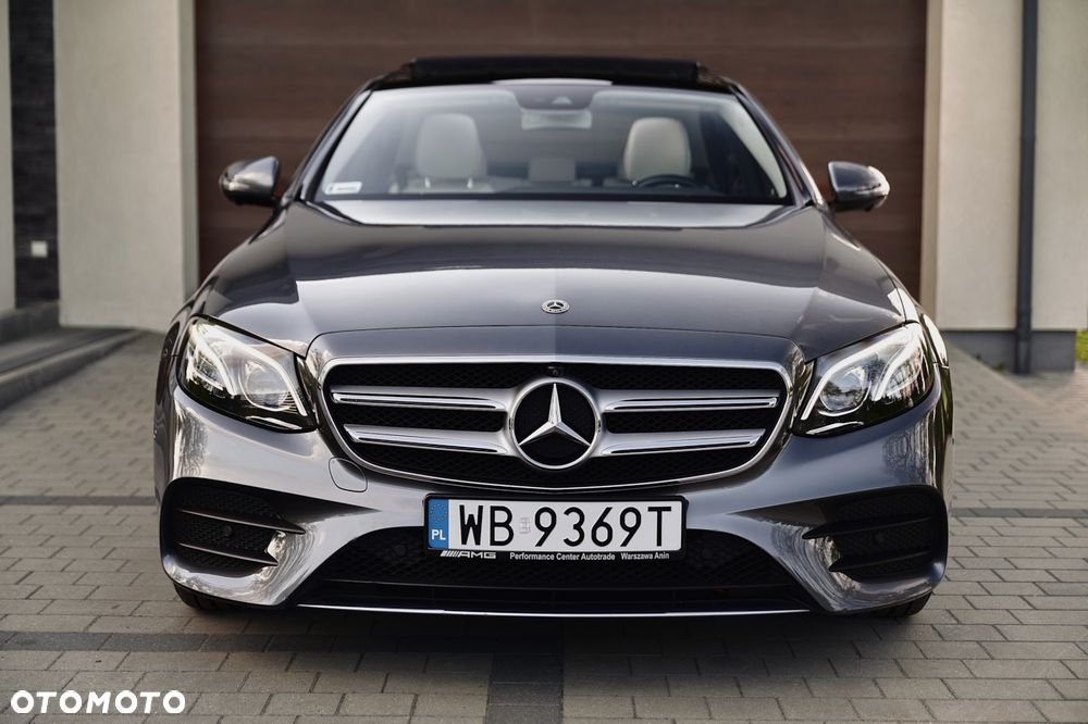 Mercedes-Benz Klasa E 220 d 4-Matic 9G-TRONIC - 7