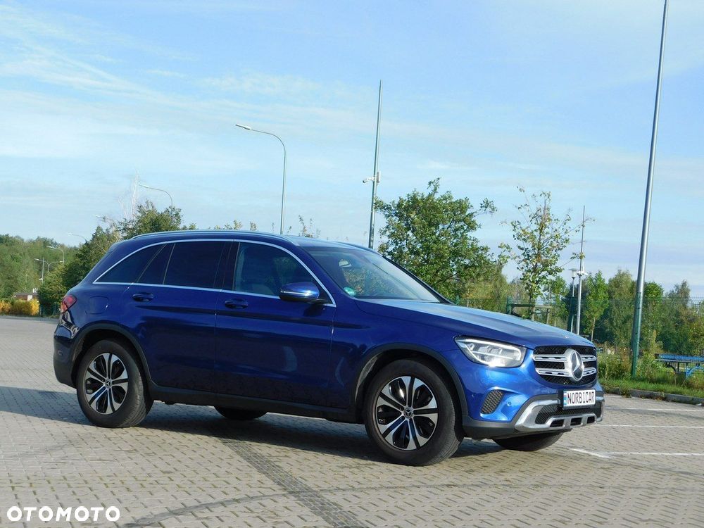 Mercedes-Benz GLC 200 d Business Edition - 4